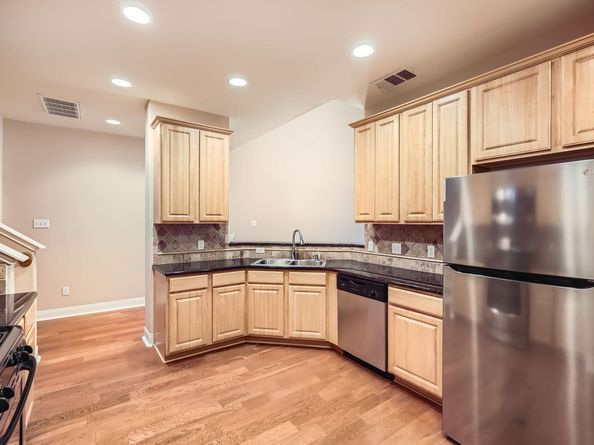 2210 Onion Creek PKWY 503, Austin TX 78747