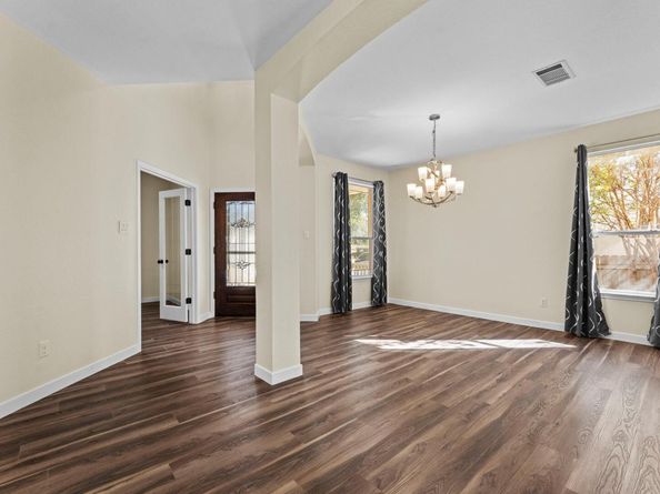 2015 Angelique CT, Leander TX 78641