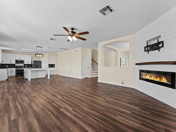 2015 Angelique CT, Leander TX 78641