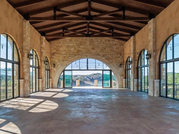 401 Austin Heights RD, Lakeway TX 78738