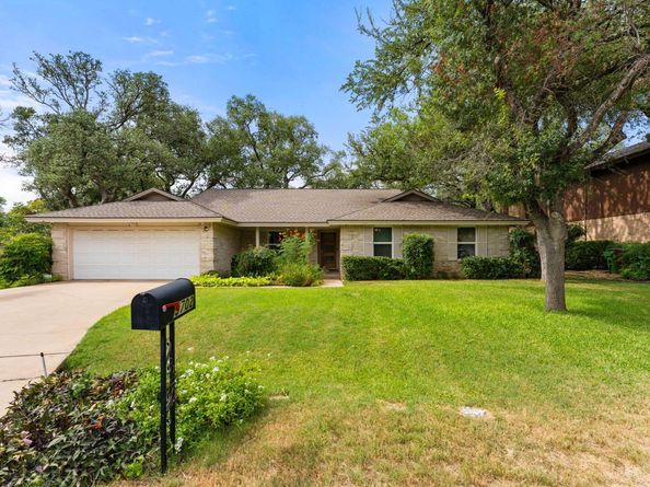 9702 Beauchamp SQ, Austin TX 78729