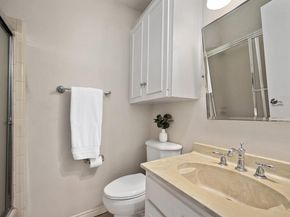 907 Vanguard ST, Lakeway TX 78734