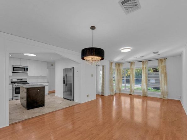 1224 Corona DR, Austin TX 78723