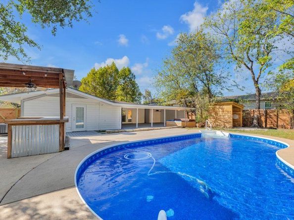 1224 Corona DR, Austin TX 78723