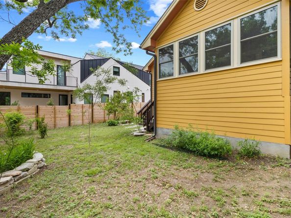 2105 Brackenridge ST, Austin TX 78704