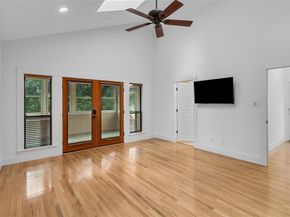 2105 Brackenridge ST, Austin TX 78704