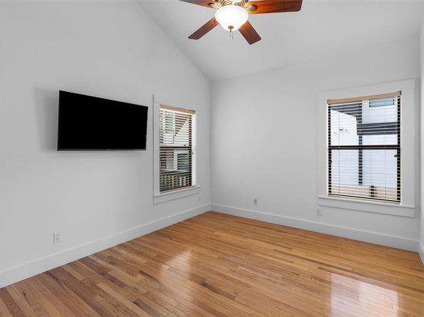 2105 Brackenridge ST, Austin TX 78704