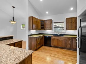 2105 Brackenridge ST, Austin TX 78704