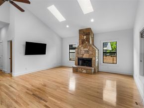 2105 Brackenridge ST, Austin TX 78704