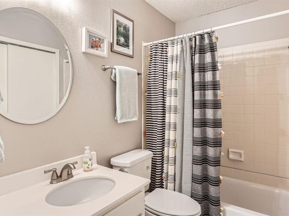 11901 Swearingen DR 30, Austin TX 78758