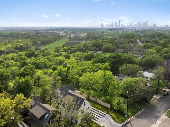 5701 Tura LN 1, Austin TX 78721