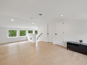 5701 Tura LN 1, Austin TX 78721