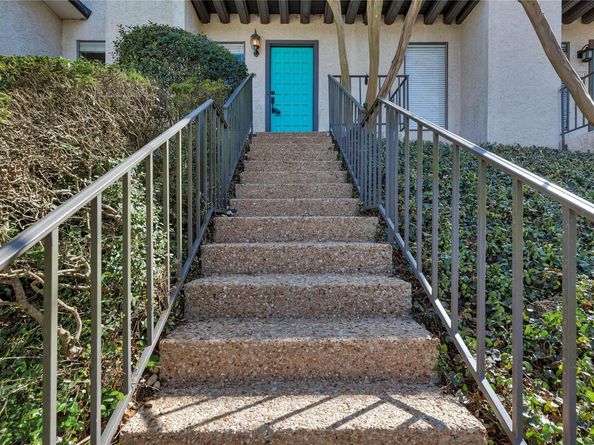 3607 Las Colinas DR B, Austin TX 78731