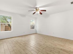 18320 Maxa DR, Manor TX 78653