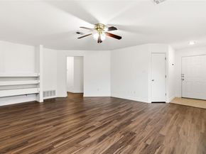 18320 Maxa DR, Manor TX 78653