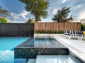 700 Wayside DR, Austin TX 78703