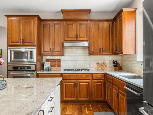 1208 Pine Forest CIR, Round Rock TX 78665