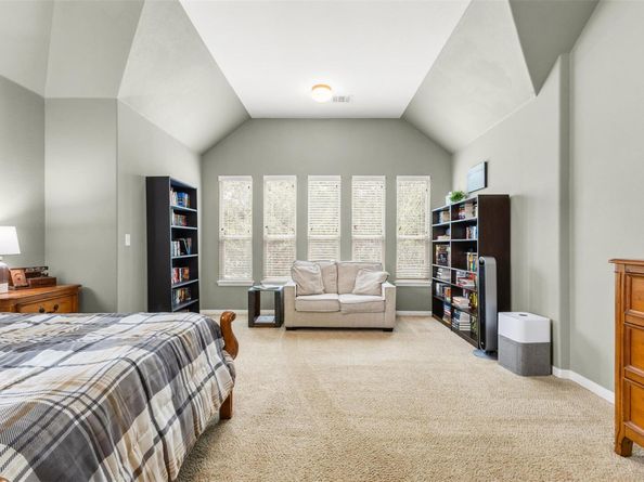 1208 Pine Forest CIR, Round Rock TX 78665