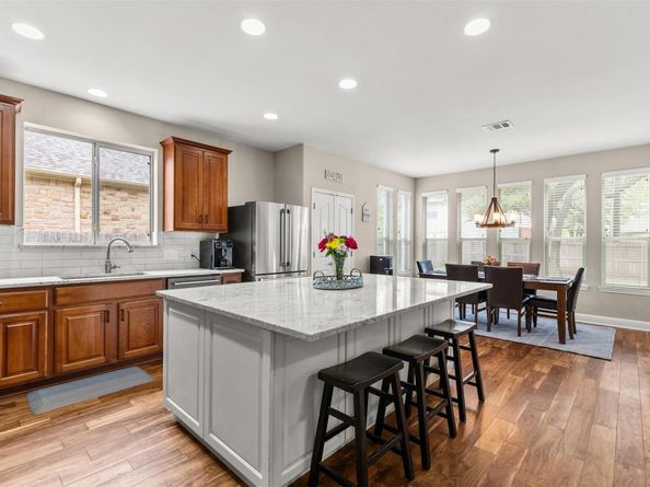 1208 Pine Forest CIR, Round Rock TX 78665