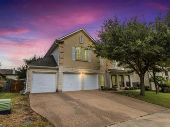 1208 Pine Forest CIR