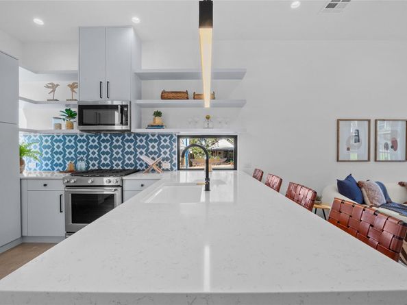 219 Lessin LN 10A, Austin TX 78704