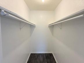 2704 Salado ST 207, Austin TX 78705