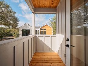 1215 Fort Branch BLVD 2, Austin TX 78721