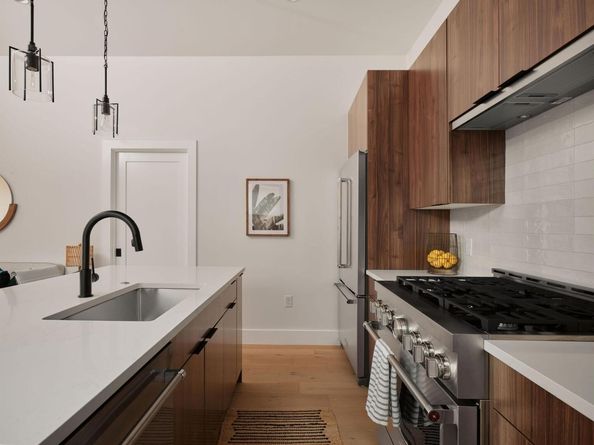 1215 Fort Branch BLVD 2, Austin TX 78721