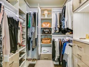 200 Congress Ave 35AC, Austin TX 78701