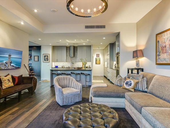 200 Congress Ave 35AC, Austin TX 78701