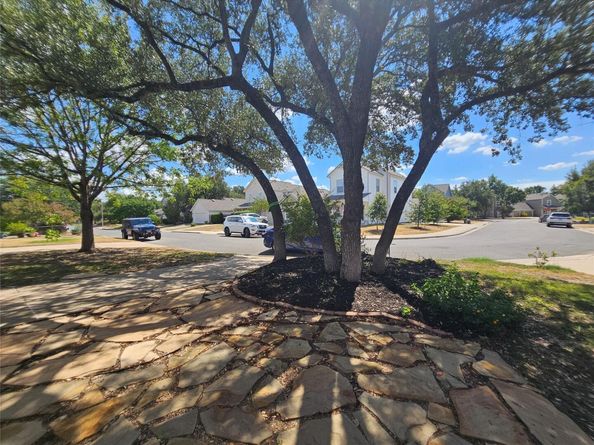 1320 E 3rd ST, Georgetown TX 78626