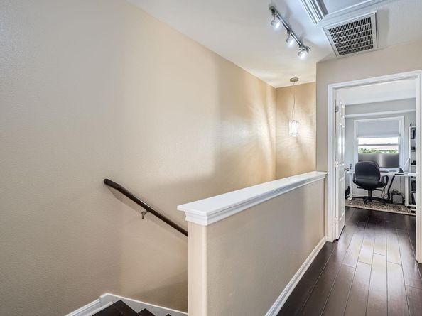 6900 E Riverside DR 6, Austin TX 78741