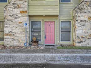 6900 E Riverside DR 6, Austin TX 78741