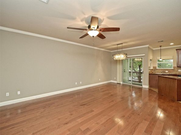 1402 Parker LN, Austin TX 78741