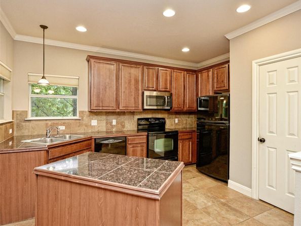1402 Parker LN, Austin TX 78741