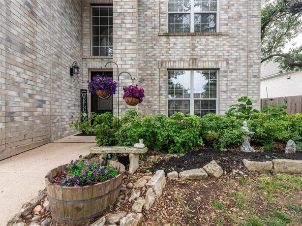 1006 Savanna LN, Cedar Park TX 78613