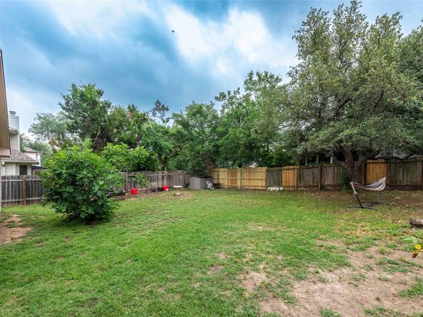 1006 Savanna LN, Cedar Park TX 78613