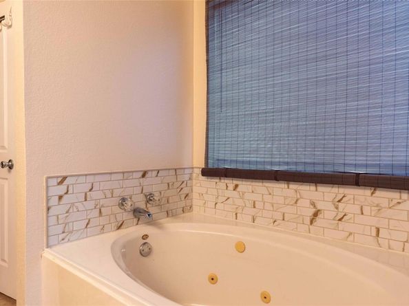 1006 Savanna LN, Cedar Park TX 78613