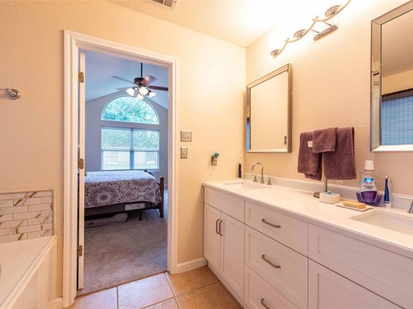 1006 Savanna LN, Cedar Park TX 78613