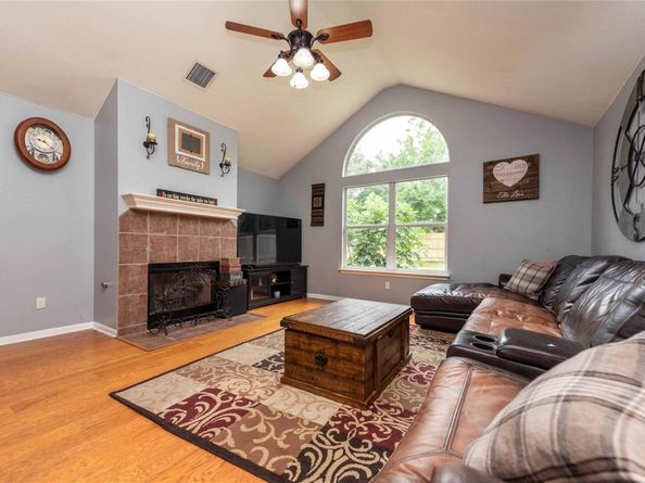 1006 Savanna LN, Cedar Park TX 78613