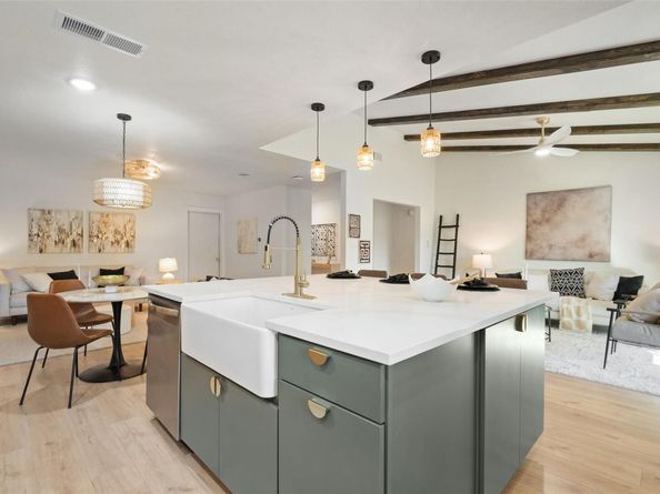 6509 Ashland CIR, Austin TX 78723