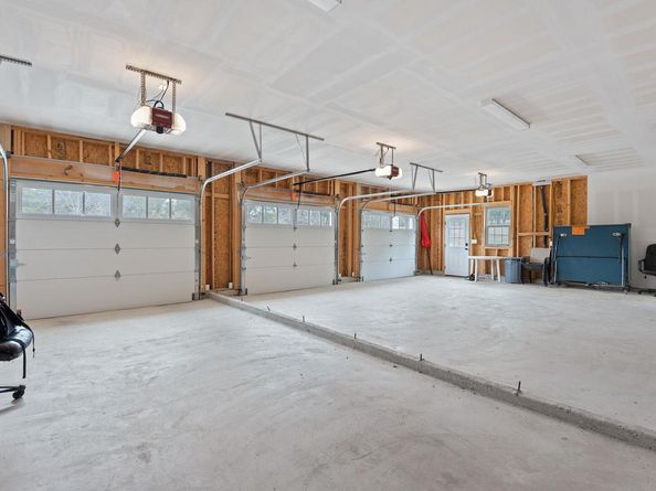 8023 Lakeview ST, Volente TX 78641