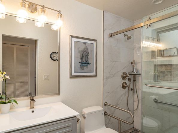 1201 Brickyard Way 205, Richmond CA 94801
