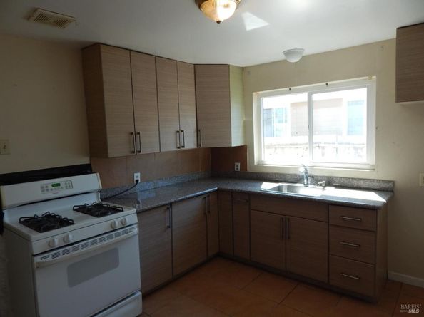 2854 16th Street, San Pablo CA 94806