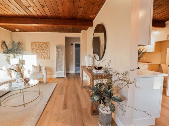 Undisclosed Address #325102411, San Pablo CA 94806