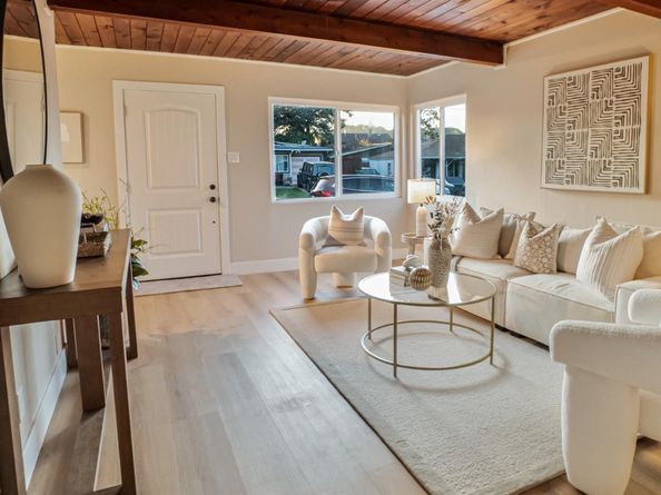 Undisclosed Address #325102411, San Pablo CA 94806