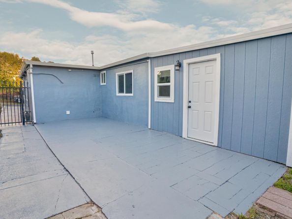 Undisclosed Address #325102411, San Pablo CA 94806