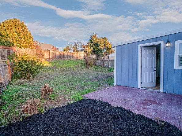 Undisclosed Address #325102411, San Pablo CA 94806