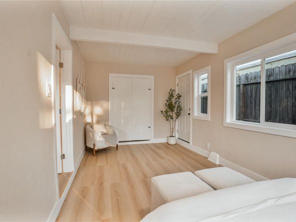 Undisclosed Address #325102411, San Pablo CA 94806