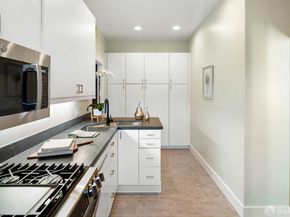 2299 Sacramento Street 16, San Francisco CA 94115